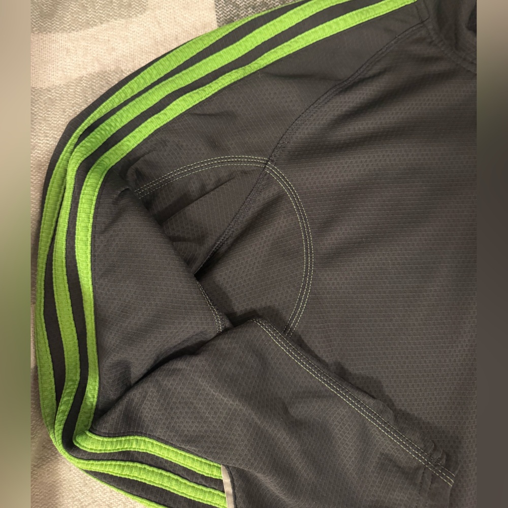 Adidas Clima365 Black and Green Half-Zip Top - Picture 4 of 7